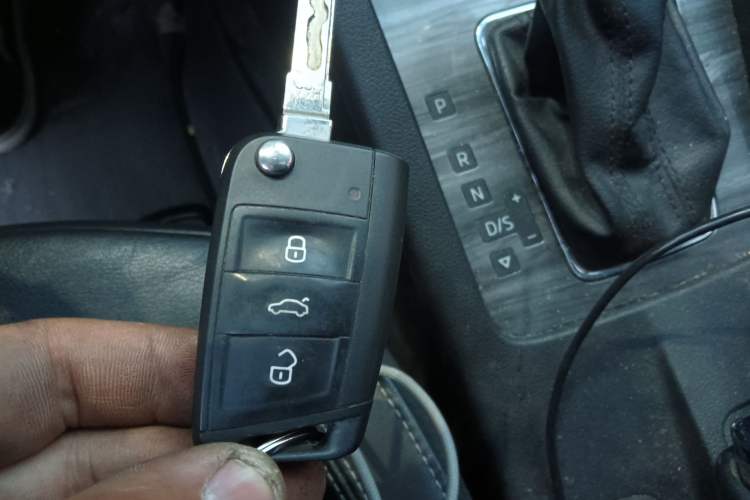 Used Skoda Octavia 2017 1.6L Automatic Smart Drive Edition
