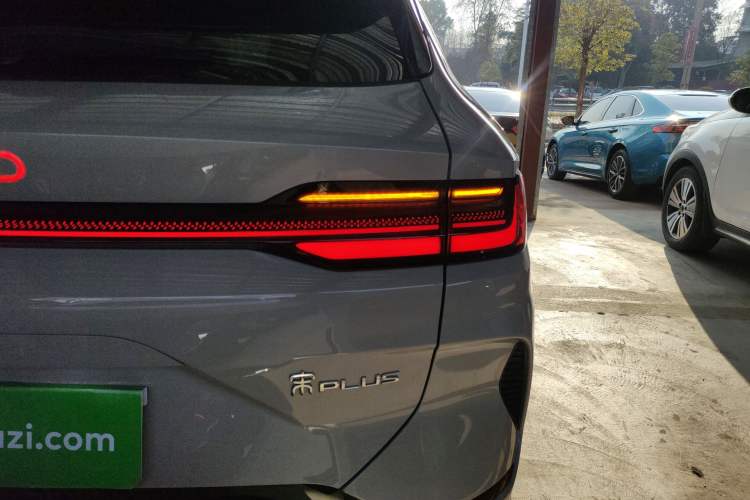 Used BYD Song PLUS New Energy 2025 DM-i 112KM Prestige Model
