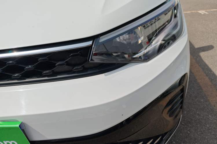 Used Volkswagen Lavida 2023 New Sharp 1.5L Automatic Excellent New Edition
