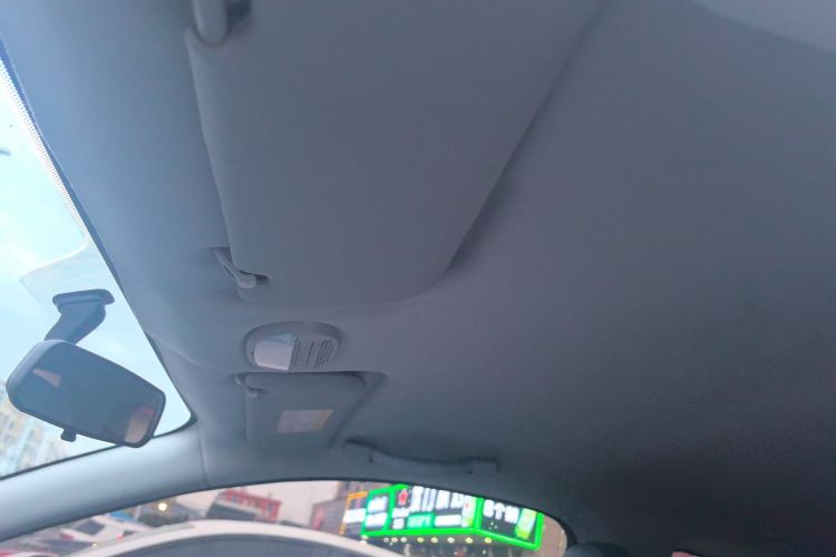 Used Chery QQ Little Ant 2022 Sweet Pink Edition Half-Sugar Version Lithium Iron Phosphate 29.2 kWh 30 kW 301 km Headliner