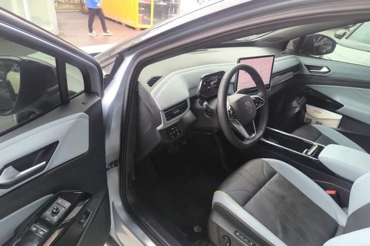 Used Volkswagen ID.4 X 2025 Smart Edition Outstanding Model Driver Seat