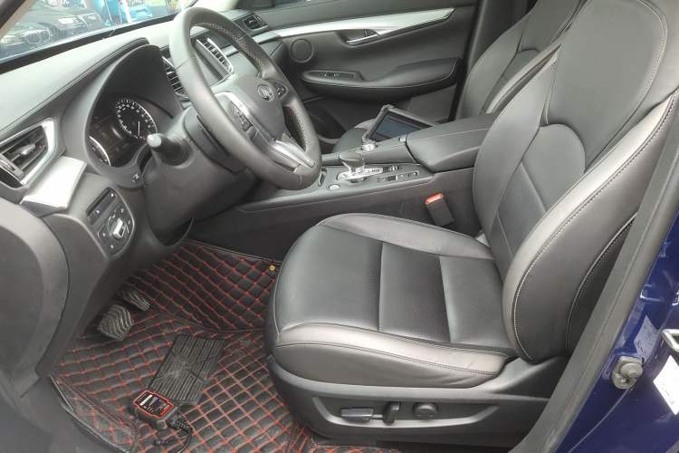 Used Infiniti QX50 2018 2.0T Two-Wheel Drive Fashion Edition Left Front Seat