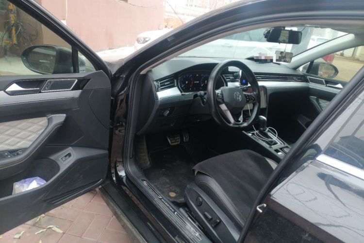 Used Volkswagen Magotan 2023 2 Million Units Commemorative Edition 330TSI DSG Luxury Version Driver Seat