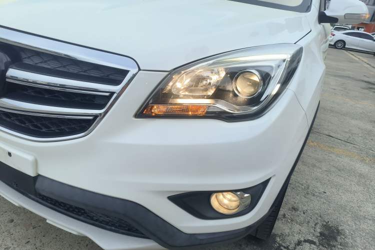 Used CHANGAN CS35 2017 1.6L Manual Luxury Model
