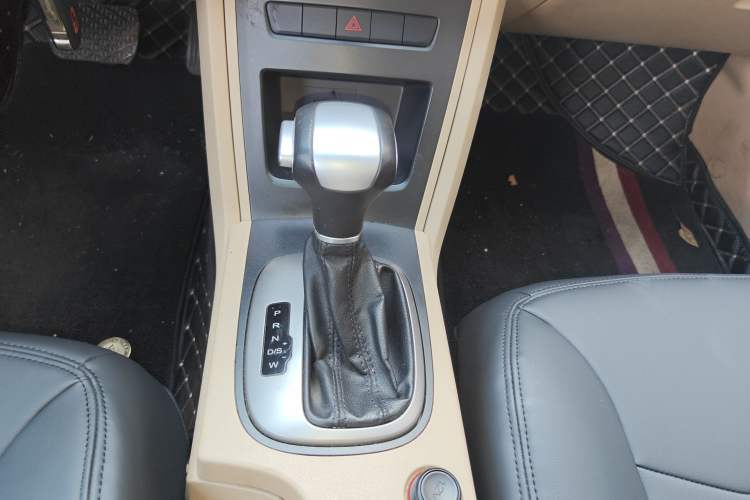 Used Roewe 350 2014 1.5L Automatic Xunda Edition