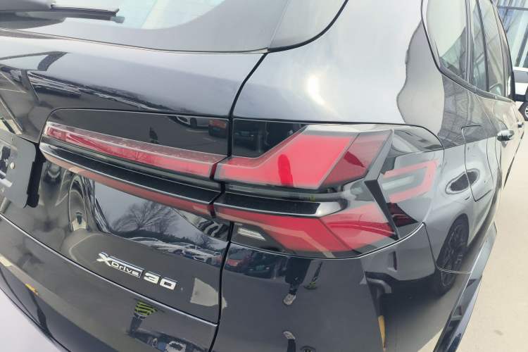 Used BMW X5 2023 xDrive 30Li Luxury M Sport Night Edition Package
