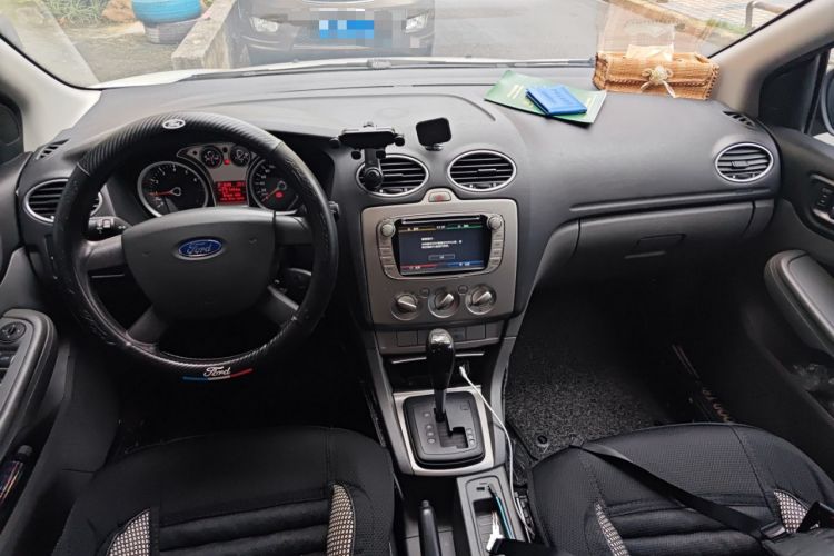 Used Ford Focus 2013 Hatchback Classic 1.8L Automatic Base Model
