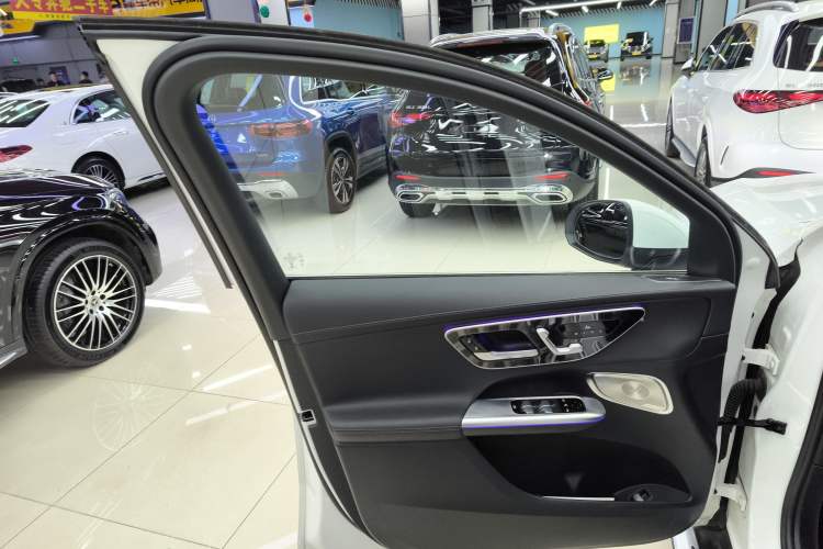 Used Mercedes-Benz GLC 2023 GLC 300 L 4MATIC Luxury 7-Seater