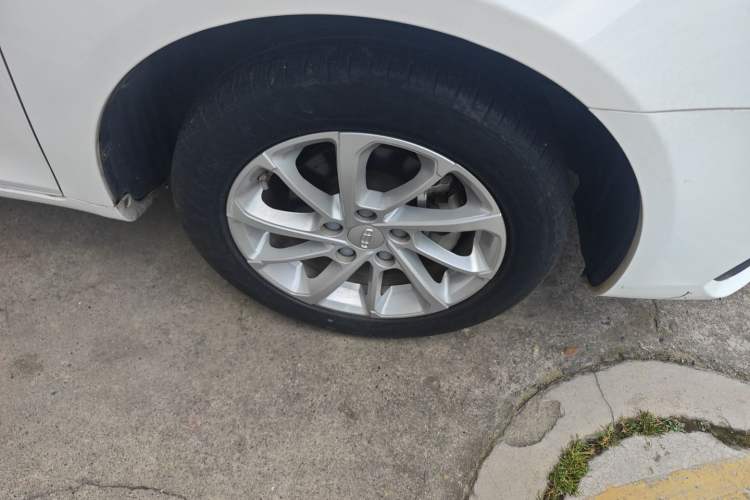 Used Geely Auto Emgrand 2021 UP 1.5L Manual Luxury Model
