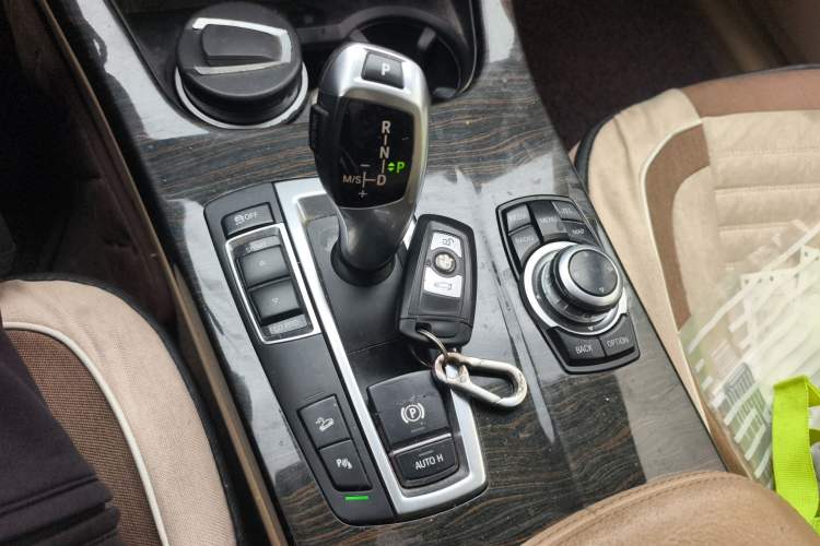 Used BMW X3 2013 Revised xDrive28i Luxury Edition Gear Lever