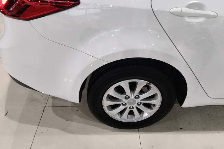 Used Kia K3 2016 1.6L Manual GL Right Rear Wheel Hub