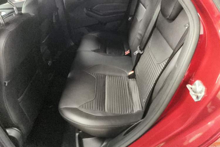 Used Ford Focus 2015 Hatchback 1.6L Automatic Fashion Edition