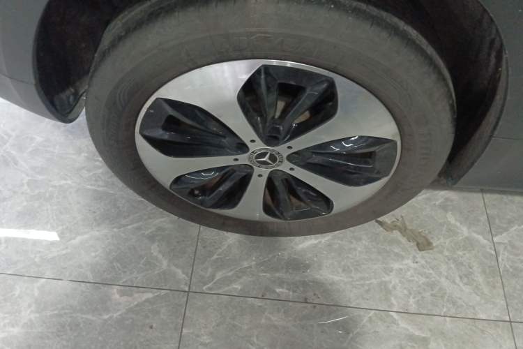 Used Mercedes-Benz GLB 2023 GLB 220 Fashion Model Exterior 5