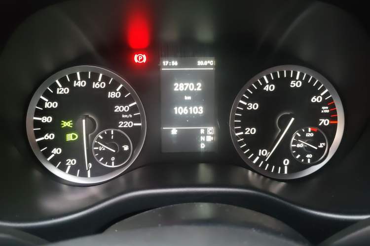 Used Mercedes-Benz Vito 2018 2.0T Business Version China V Emission Standard
