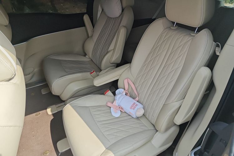 Used Buick GL8 2023 Land Executive Class 652T Luxury Model
