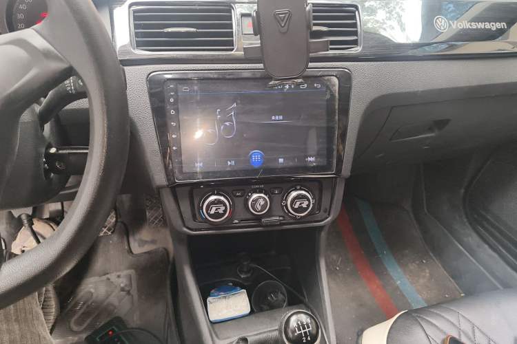 Used Volkswagen Santana 2016 1.4L Manual Fashion Edition Audio And AC Panel