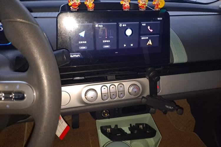 Used CHANGAN NEVO Lumin 2023 205km Xiangqin Version Audio And AC Panel