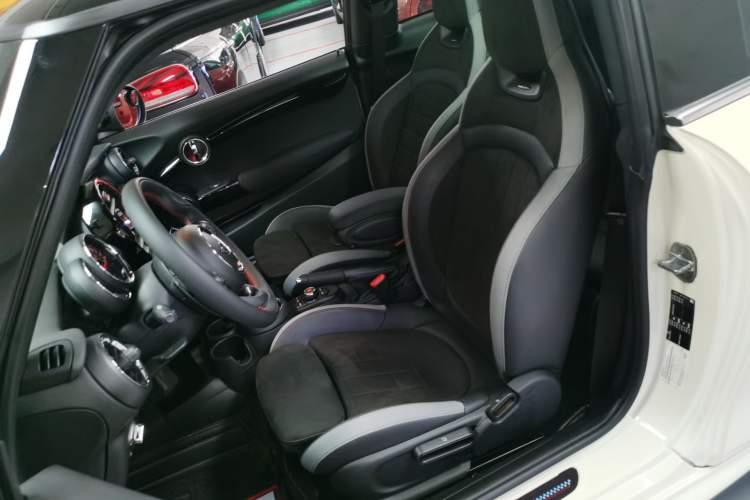 Used MINI MINI 2019 2.0T COOPER S Racing Driver