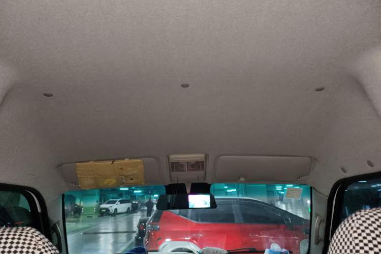 Used Jinbei New Hiace S 2019 1.5L Van Business Edition China VI SWC15M Headliner