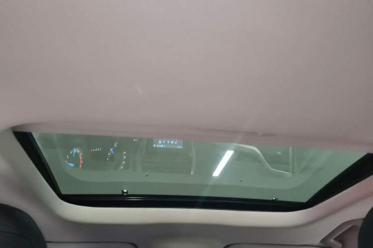 Used Ford Mondeo 2018 EcoBoost 180 Smart Control Fashion Model China V Standard Headliner