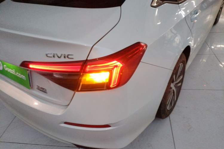 Used Honda Civic 2023 240TURBO CVT Dynamic · Center Stage Special Edition