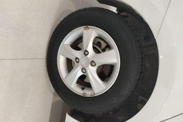 Used Hyundai Verna (older generation) 2016 1.4L Automatic Leading-Edge GLX
