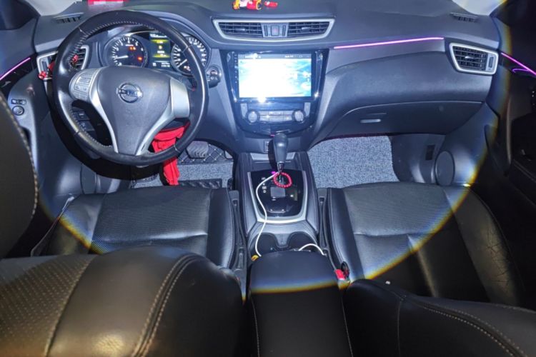 Used Nissan X-Trail 2014 2.0L CVT Comfort Edition 2WD Center Console