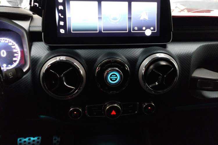 Used BAIC Off-Road BJ40 2023 2.0T Automatic Four-Wheel Drive Urban Hunter Edition Chivalrous Type
