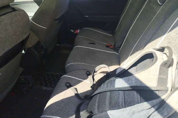 Used Volkswagen Touran 2018 Volkswagen Touran L 280TSI DSG Comfort Edition 7 Seats China V Emission Standard Left Rear Seat