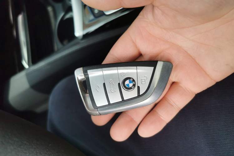 Used BMW 5 Series 2019 530Li Leading Model M Sport Package Vehicle Key