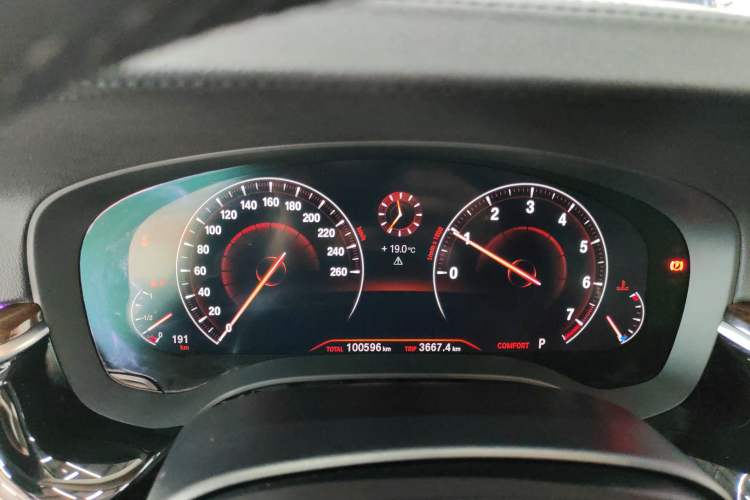 Used BMW 5 Series 2019 525Li Luxury Package