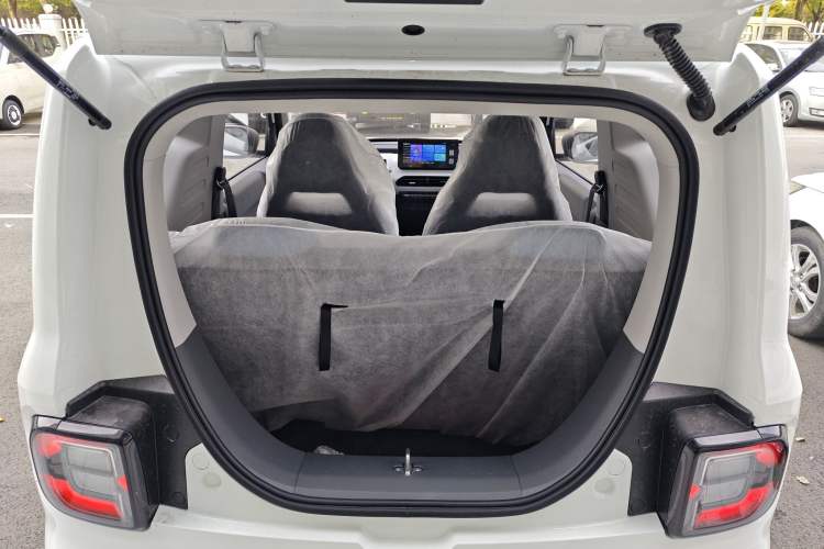 Used Geely Galaxy Panda 2024 Panda Mini 200km Endurance Bear
