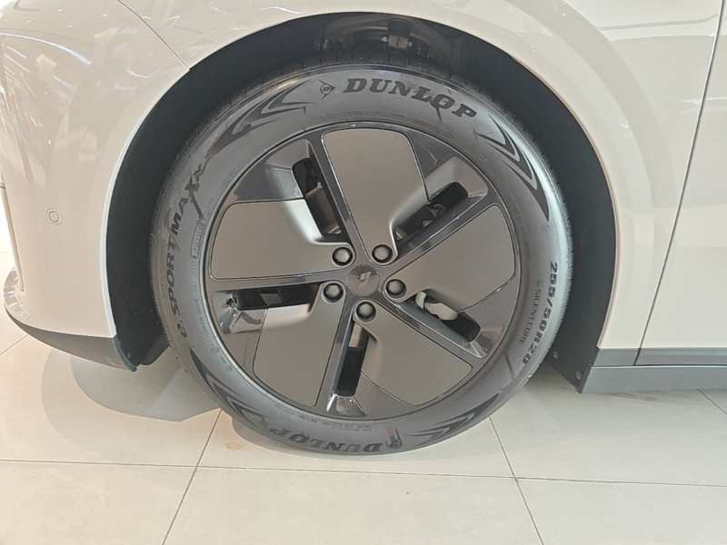 Used Li Auto i6 2025 Model Two-Wheel-Drive Standard Type — 22