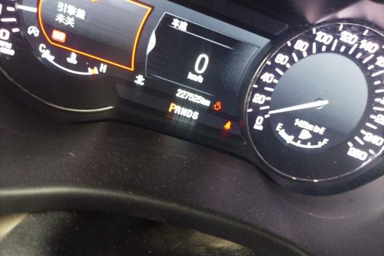 Used Lincoln MKC 2017 2.0T Two-Wheel Drive Deluxe Edition