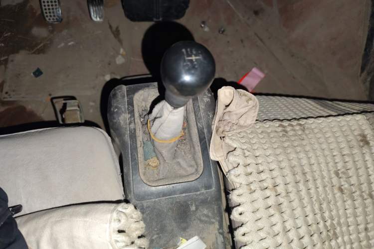 Used Wuling Rongguang 2011 1.2L Base Version
