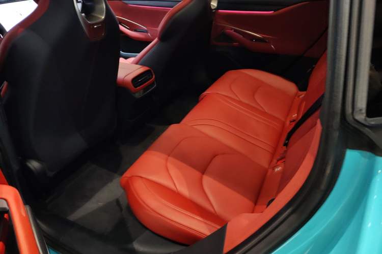 Used Xiaomi Auto SU7 2024 Four-Wheel Drive Ultra-Long Range Advanced Intelligent Driving Max Edition