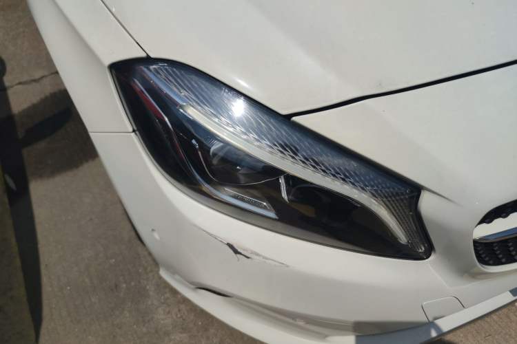 Used Mercedes-Benz A-Class 2016 A 200 Dynamic Edition Right Front Headlight