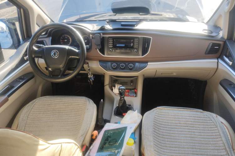 Used FORTHING Lingzhi 2019 Facelifted M5L 1.6L 7-Seater Base Model China VI Standard