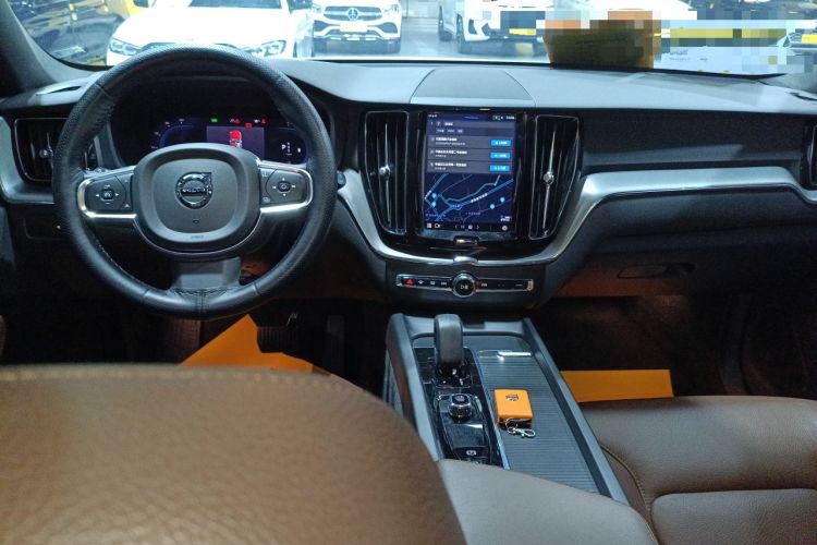 Used Volvo XC60 2024 B5 4x4 Smart Luxury Edition