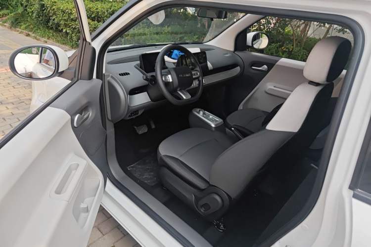 Used CHANGAN Lumin 2024 130km Qingyue Version Interior 3