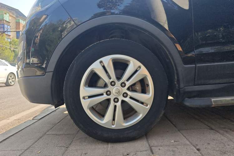 Used Oshan CX70 2016 1.6L Manual Luxury Model
