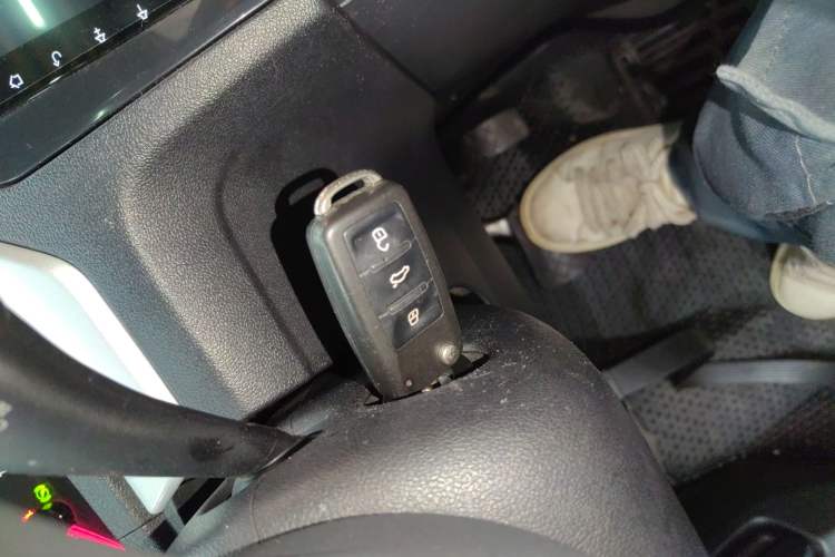 Used Volkswagen Jetta 2015 1.6L Automatic Comfort Model Vehicle Key