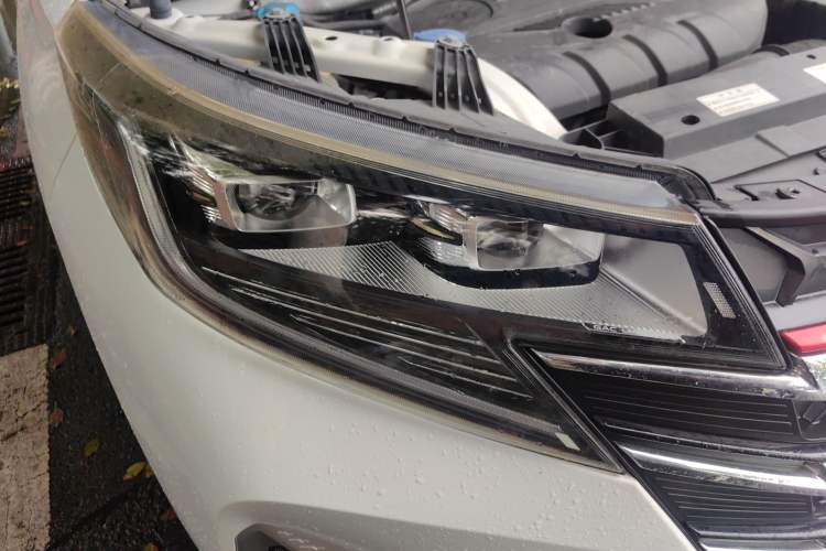 Used GAC Trumpchi GS3 2021 POWER 270T Automatic Prestige Edition Right Front Headlight