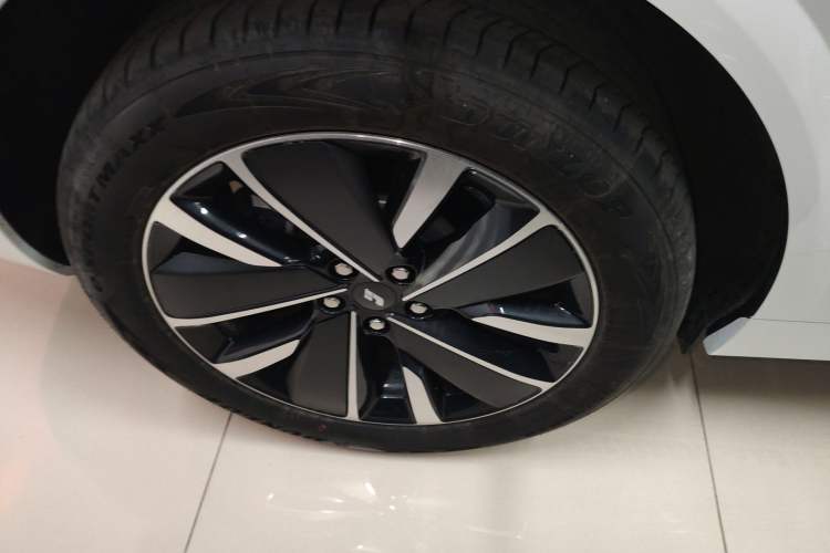 Used Li Auto L6 2025 Max Smart Refresh Edition Exterior 8