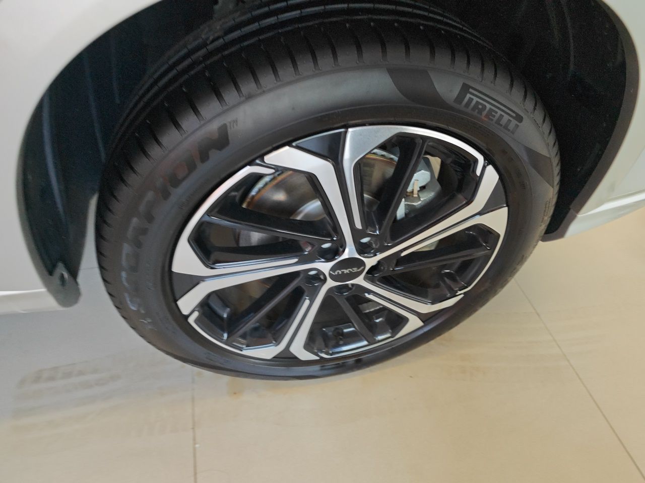 Dongfeng Aeolus Huge 2022 Mach Dual-Motor 1.5T MHD Dare-to-Dream Edition — снимка 8