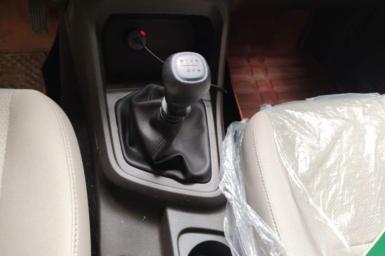 Used Wuling Hongguang V 2022 1.5L Jingqu Edition Electric-Assist LAR