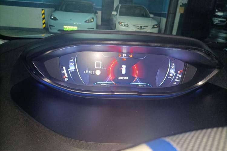 Used Peugeot 5008 2017 380THP 7-Seater Luxury Edition
