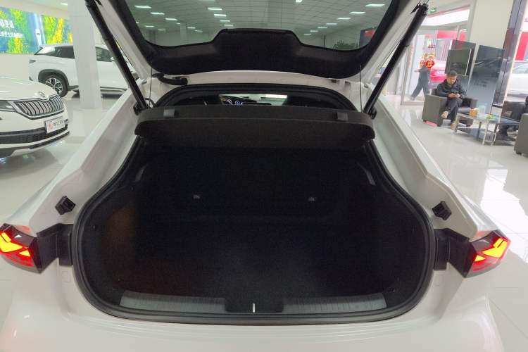 Used CHANGAN UNI-V 2023 1.5T Prestige Model