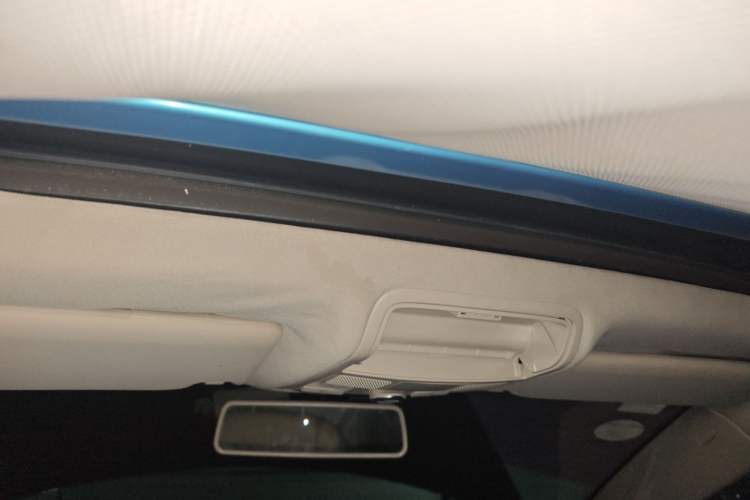 Used Volkswagen Tiguan 2012 1.8TSI Automatic Two-Wheel Drive Elite Edition Headliner