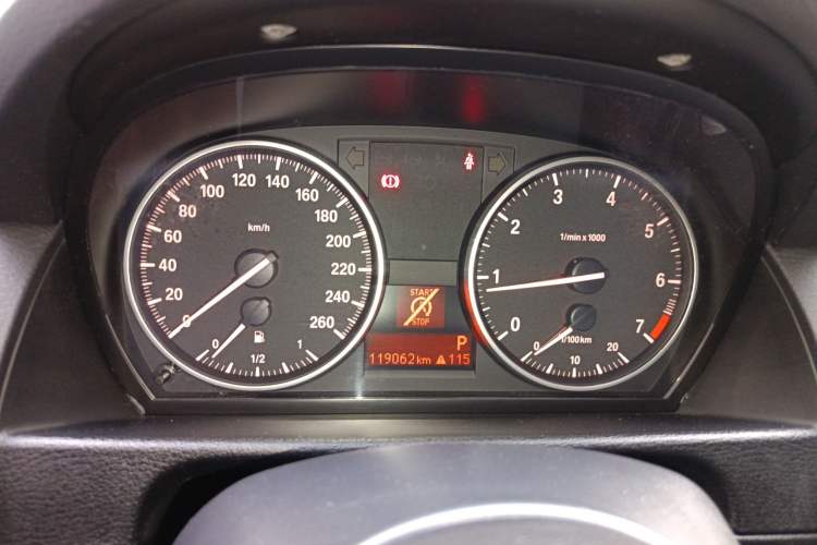 Used BMW X1 2014 sDrive18i Fashion Model Instrument Cluster